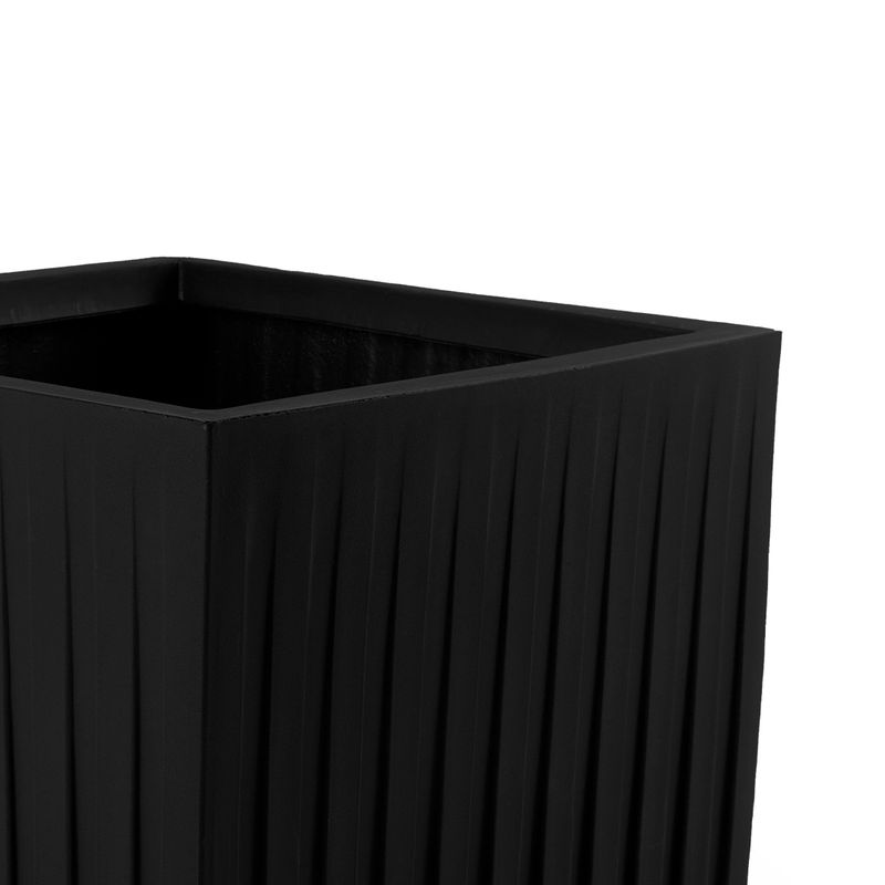 VASO_RIPADO_G_PRETO-ABSOLUTO_04.jpg