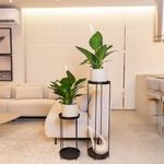 KIT DE 2 VASOS KARAJÁ E REGADOR FLUA BRANCO MÁRMORE