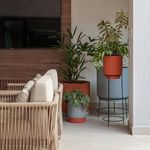 KIT DE 4 VASOS CUMBUCA ALONGADA COM SUPORTES