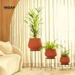 KIT DE 3 VASOS CUMBUCA BOJUDA TERRACOTA E SUPORTES