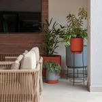 KIT DE 4 VASOS CUMBUCA ALONGADA COM SUPORTES
