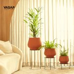 KIT DE 3 VASOS CUMBUCA BOJUDA TERRACOTA E SUPORTES