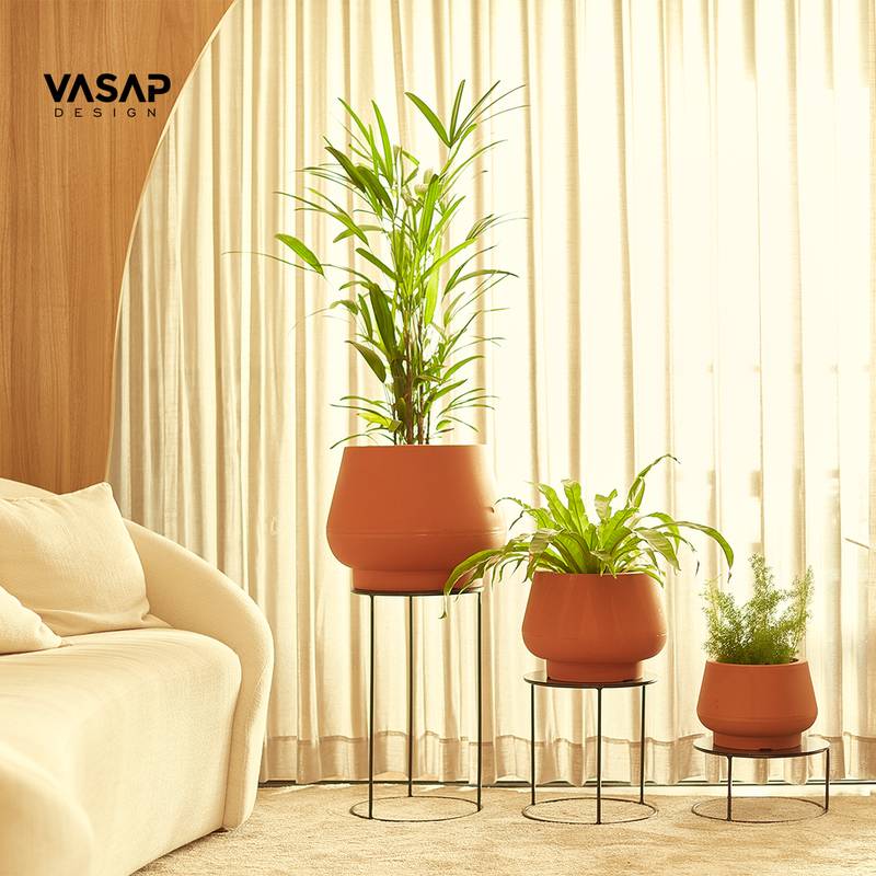 KIT DE 3 VASOS CUMBUCA BOJUDA TERRACOTA E SUPORTES
